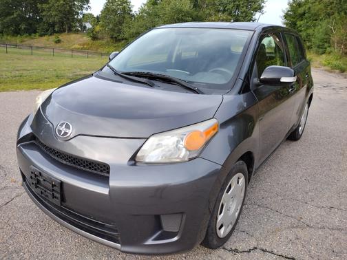 2014 Scion xD Base