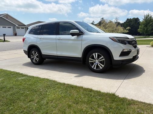 2017 Honda Pilot EX