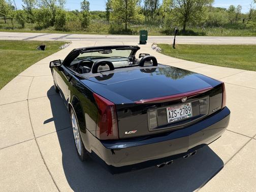 Black 2006 Cadillac XLR V