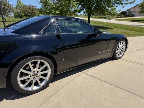 Black 2006 Cadillac XLR V