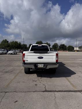 White 2019 Ford F-250 XLT