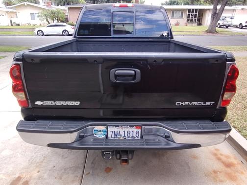 Black 2005 Chevrolet Silverado 1500 LT Crew Cab