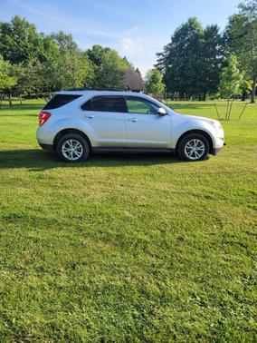 Silver 2016 Chevrolet Equinox LT