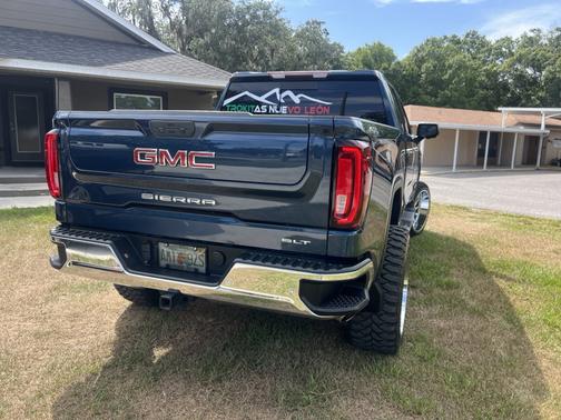 2019 GMC Sierra 1500 SLT