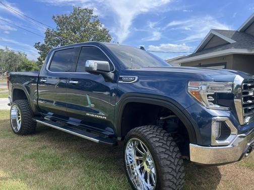 2019 GMC Sierra 1500 SLT