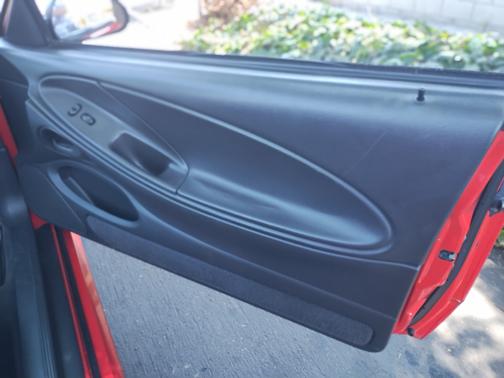 2000 Ford Mustang Base