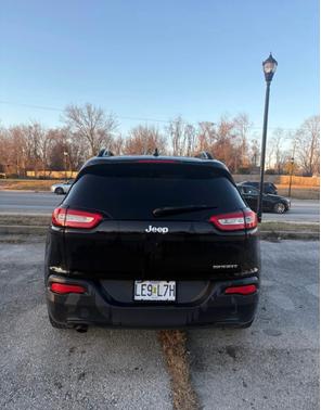 2017 Jeep Cherokee Sport