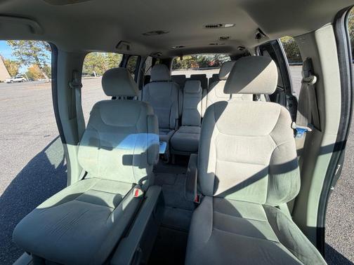 Silver 2007 Honda Odyssey EX
