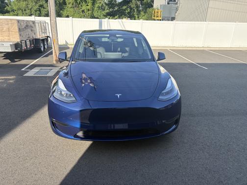2025 Tesla Model Y Performance