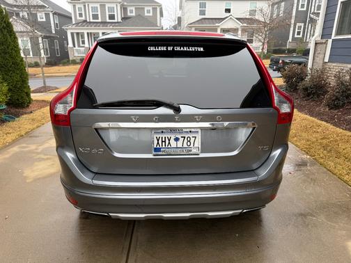 2016 Volvo XC60 T5 Premier