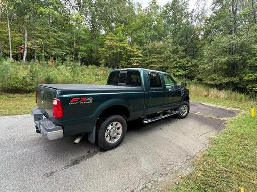 Green 2010 Ford F-250 Lariat Super Duty Crew Cab
