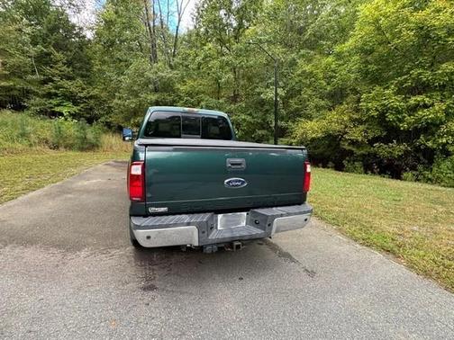 Green 2010 Ford F-250 Lariat Super Duty Crew Cab