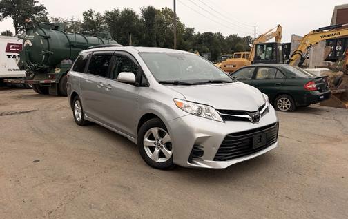 Silver 2020 Toyota Sienna LE