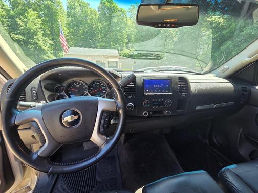 Silver 2010 Chevrolet Silverado 2500 LT