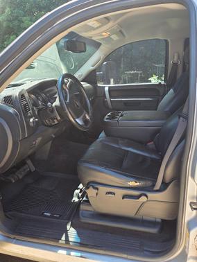 Silver 2010 Chevrolet Silverado 2500 LT