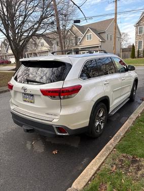 2017 Toyota Highlander Limited Platinum
