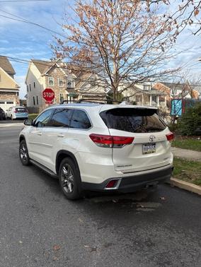 2017 Toyota Highlander Limited Platinum