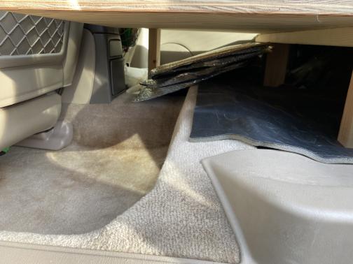 Photo 5 of 10 of 2001 Subaru Outback L.L.Bean Edition