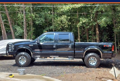 Photo 1 of 13 of 2001 Ford F-250 Lariat Crew Cab Super Duty