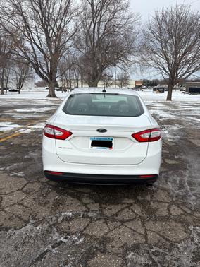 2014 Ford Fusion S