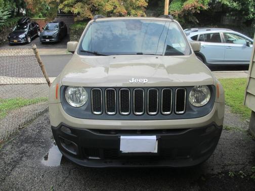 Beige 2015 Jeep Renegade Latitude