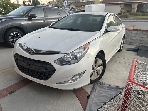 2014 Hyundai SONATA Hybrid Base