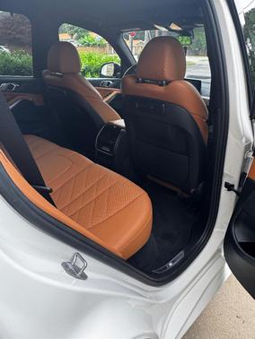 White 2023 BMW X5 PHEV xDrive45e