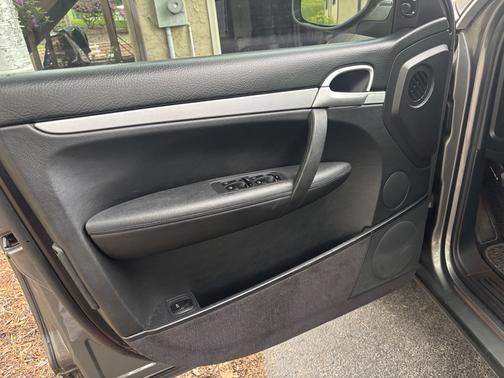 2008 Porsche Cayenne Base