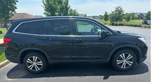 Black 2016 Honda Pilot EX-L