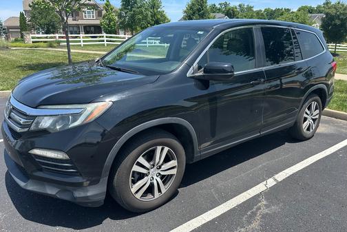 Black 2016 Honda Pilot EX-L
