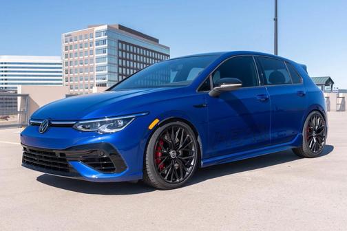 Blue 2024 Volkswagen Golf R 2.0T DSG