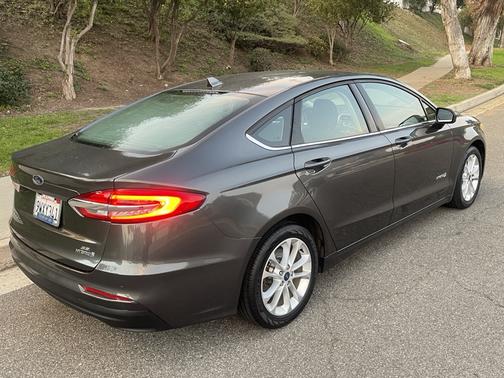 2019 Ford Fusion Hybrid SE
