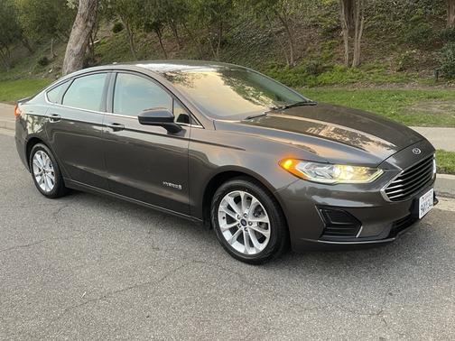 2019 Ford Fusion Hybrid SE
