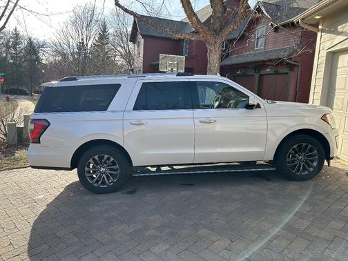 White 2019 Ford Expedition Max Limited