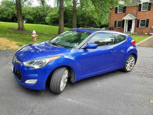 2013 Hyundai Veloster Base