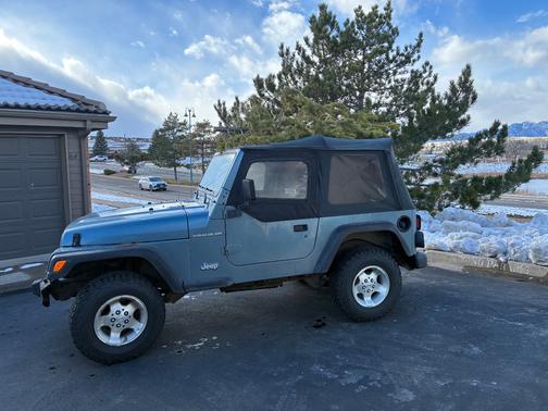 Blue 1998 Jeep Wrangler SE