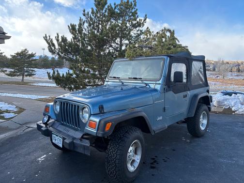 Blue 1998 Jeep Wrangler SE
