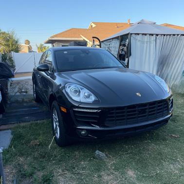 Black 2018 Porsche Macan Macan