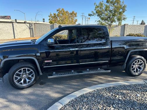 Black 2014 GMC Sierra 1500 SLT