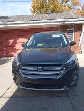 Gray 2019 Ford Escape SEL