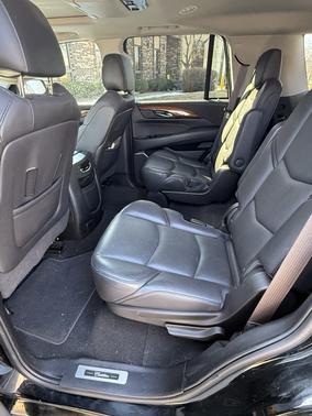 2017 Cadillac Escalade Luxury