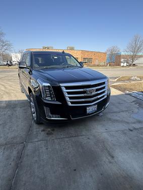 2017 Cadillac Escalade Luxury