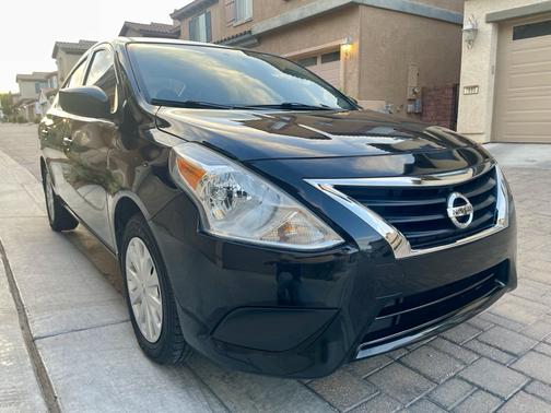 2017 Nissan Versa 1.6 S+