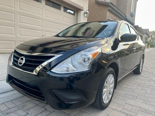 2017 Nissan Versa 1.6 S+