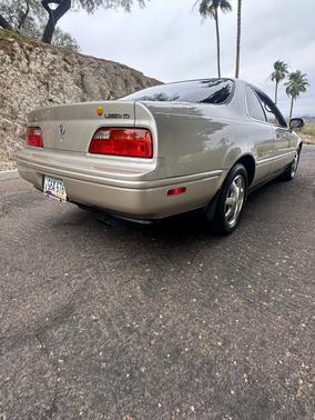 Beige 1993 Acura Legend L