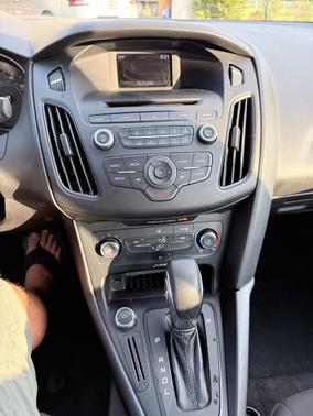 White 2017 Ford Focus SE