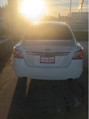 White 2015 Nissan Altima 2.5 SL