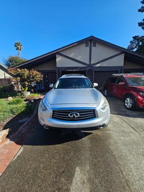 2012 INFINITI FX35 Base