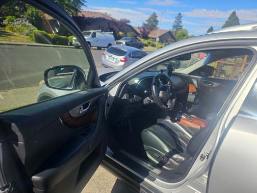 2012 INFINITI FX35 Base