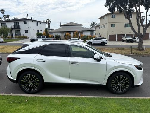 2024 Lexus RX 350h Premium Plus